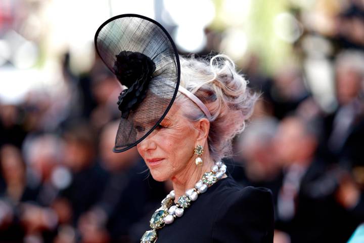 Helen Mirren dice que James Bond debe ser siempre interpretado por un hombre