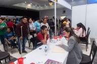 Gobierno del Edomex impulsa en Tlalnepantla inclusión laboral con feria para personas con discapacidad﻿