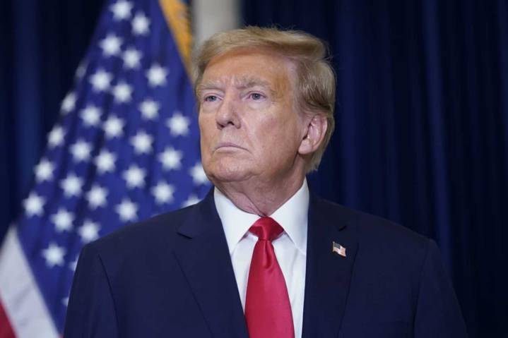 Poll shows Americans divided on country's direction and Trump's job