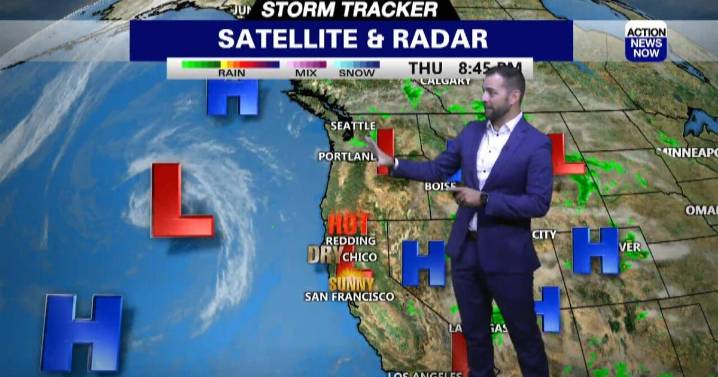 Storm Tracker Forecast: Mostly sunny & heating up into your Labor Day Weekend