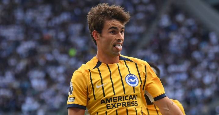 Ex Celtic striker joins Conor McGregor's pub team as Matt O'Riley Hoops love affair continues