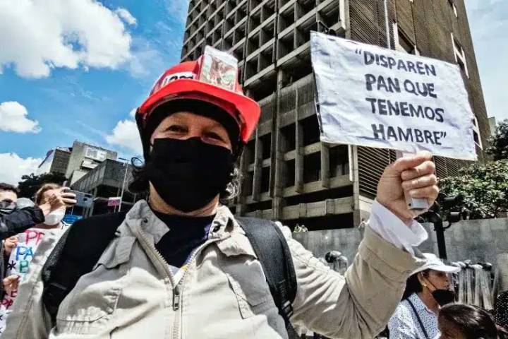 Provea califica de “amenaza” propuesta de Maduro de sustituir sindicatos