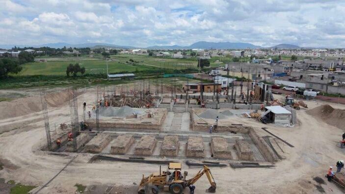 Avanza construcción de 17 bachilleratos en varios estados de México
