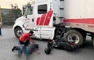 Muere motociclista tras chocar contra tráiler en Ramos Arizpe