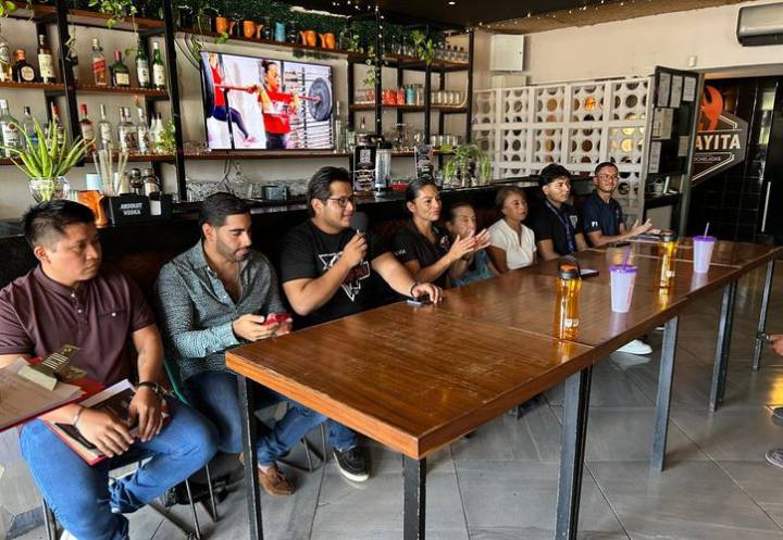 Crossfiteros se unen para ayudar a perros rescatados de la calle