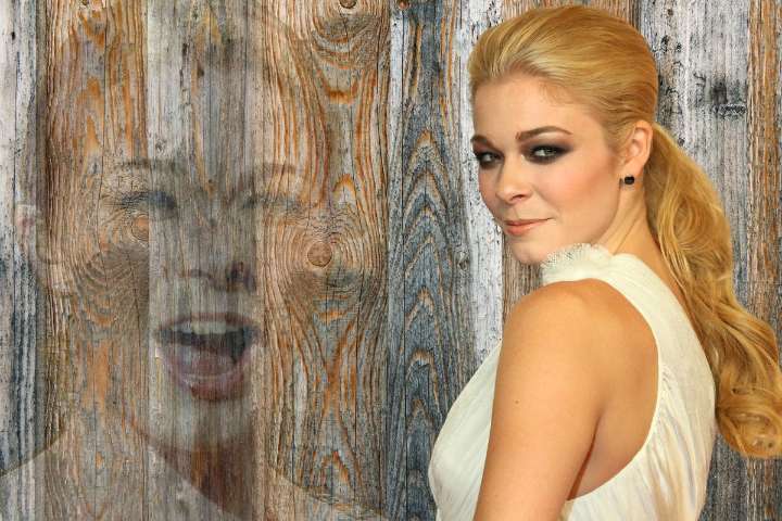 10 LeAnn Rimes Songs That Prove She’s a ’90s Country Icon