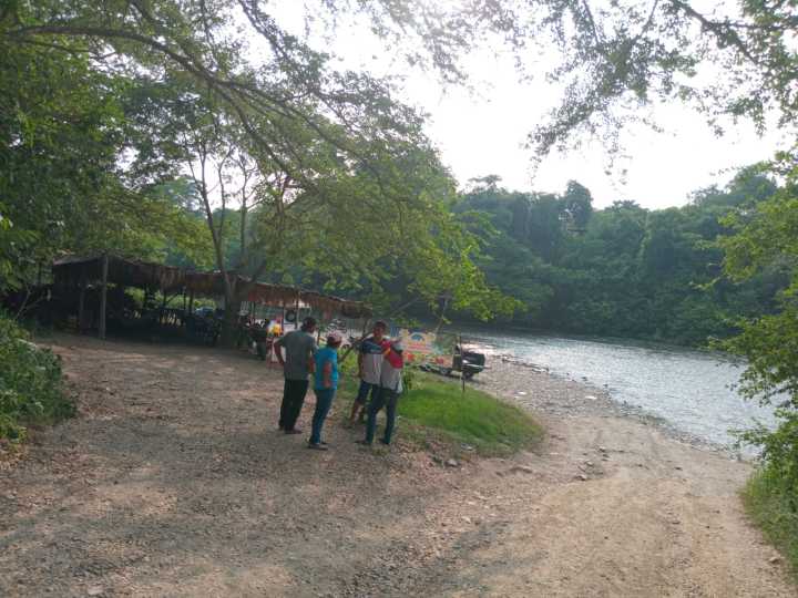 Busca Protección Civil a hombre que cayó al río Ostuta
