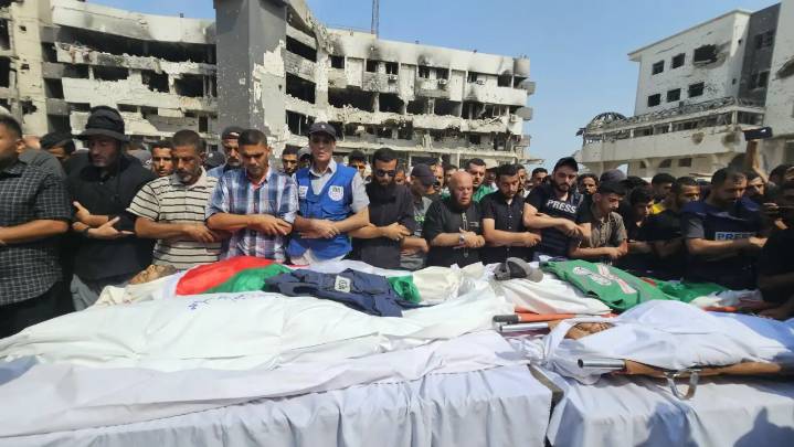 Israel ataca un hospital de Gaza y mata al menos a 20 personas, incluidos 5 periodistas