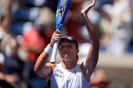 Jannik Sinner, Iga Swiatek cruise to 1st-round victories at 2025 US Open