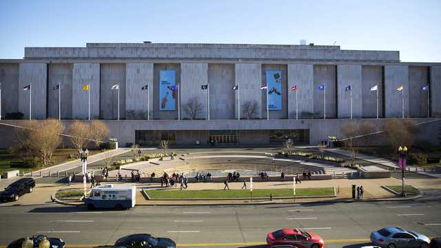Smithsonian faces White House-ordered review of museums and content