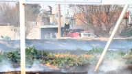 Bomberos controlaron un incendio en un sitio baldío en barrio Cisprén 2