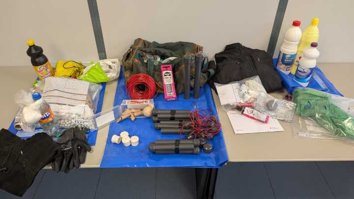 Detenido en Lleida un hombre por fabricar explosivos caseros y colocarlos en oficinas públicas