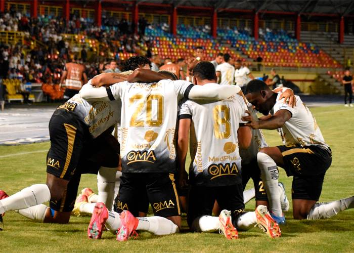 En 7 fechas, 161 goles en 67 partidos, 2.40 por juego