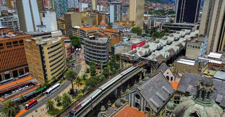 Inversión extranjera en Medellín creció 378% de la mano de 18 proyectos en el primer semestre de 2025