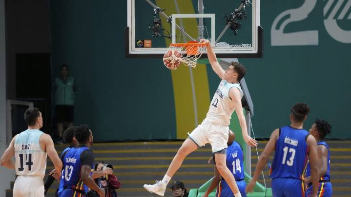 Jugadores de Argentina y República Dominicana se van a las manos en torneo de baloncesto en Nicaragua