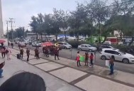 VIDEO: Mujer celebra su divorcio y lleva banda al juzgado