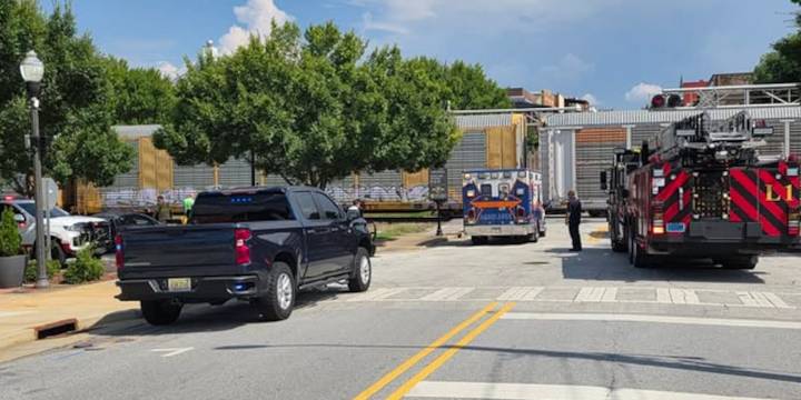 Woman hospitalized following vehicle vs. train accident in Opelika