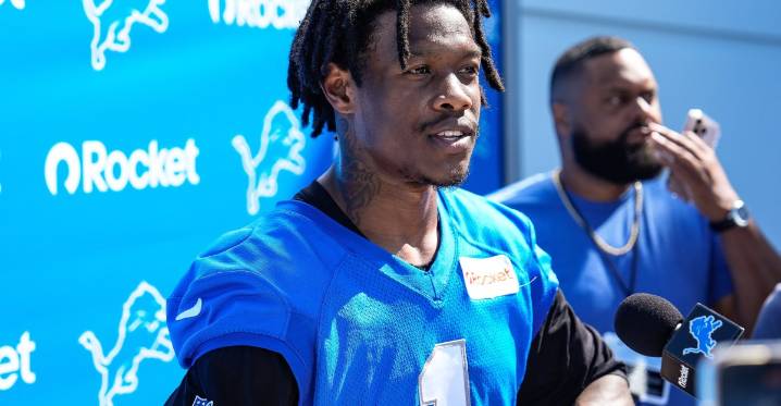 Jameson Williams and former Lion throw punches at Detroit
