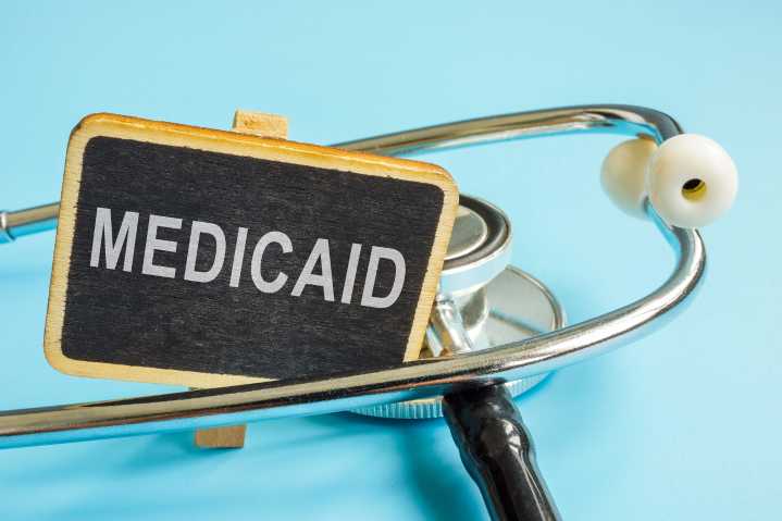 Cambios en Medicaid que afectarán a hispanos este año