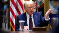 La Justicia de EEUU tumba los dos caballos de batalla de Trump: frena las deportaciones y declara ilegales los aranceles