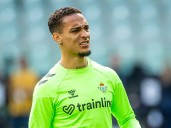 Antony transfer saga takes 'dramatic turn' after Man United accept bid