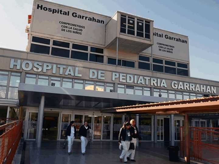 Un equipo del Hospital Garrahan separó con éxito a dos gemelas siamesas