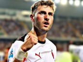 Milan consigue triunfo 2-0 sobre Lecce