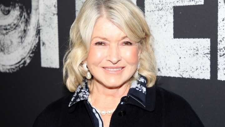 Why Martha Stewart Doesn't Serve Snacks At Her Parties (And What She Serves Instead)