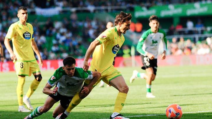 El Deportivo rescinde el contrato de Genreau
