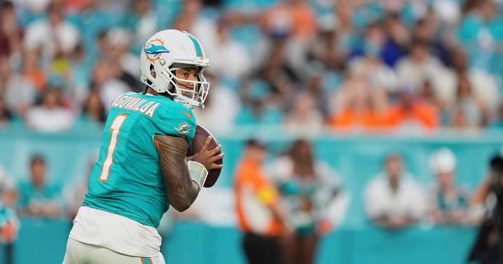 Tua Tagovailoa throws TD pass, sacked twice as Miami Dolphins beat Jacksonville Jaguars 14