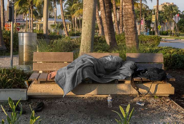 Miami Beach lawmaker says city’s homelessness rules defy state law. Local officials say they go further