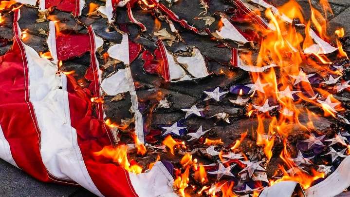 Trump's order on flag burning could return the question to the Supreme Court