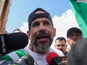 El opositor Luis Fernando Camacho fue excarcelado en Bolivia y anunció que vuelve al poder en Santa Cruz de la Sierra: "¡Ya estamos de ida!"