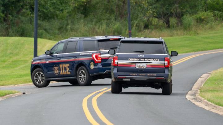 ICE data shows surge in DC-area arrests of people without criminal convictions – NBC4 Washington