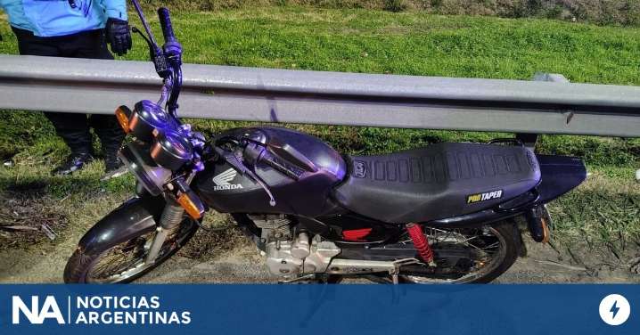 Detuvieron a dos menores que circulaban con una moto robada en la General Paz