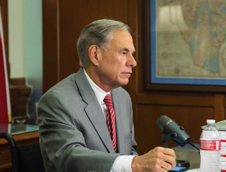 Texas aprueba nuevos mapas electorales tras firma de Abbott