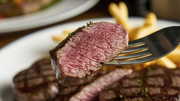 Many Diners Don't Know You Can Hand-Pick Your Steak At Texas Roadhouse