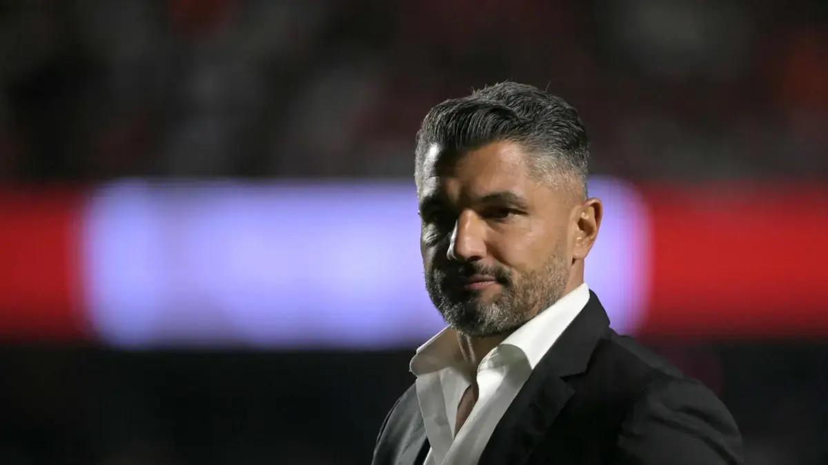 Javier Gandolfi dijo que la roja a Edwin Cardona fue clave en la eliminación de Nacional: 'Quedar con un hombre menos es complicado'
