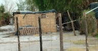 La Chimbera: la lluvia obligó a evacuar a una familia