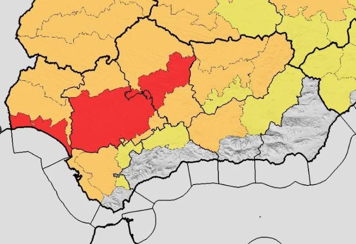 La Aemet activa el aviso rojo por calor extremo en el litoral de Huelva para este martes