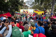 Maduro califica como un “éxito” el inicio de la jornada de alistamiento de milicianos