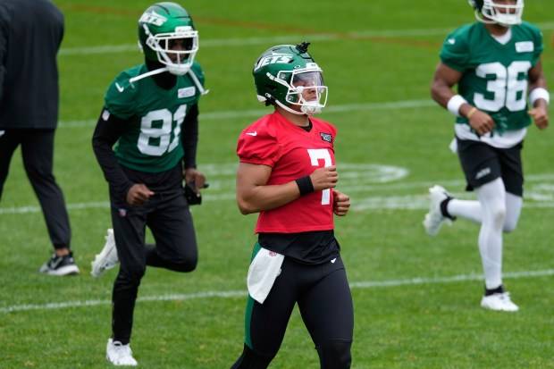 The Loop 2025 Fantasy Football Preview: Our Favorites
