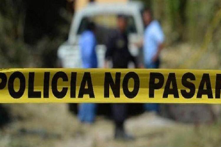 Localizan vehículo calcinado con posible víctima en su interior