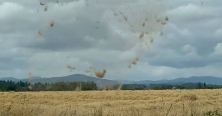 Huge 100m weather phenomenon captured over Scots town leaving locals stunned