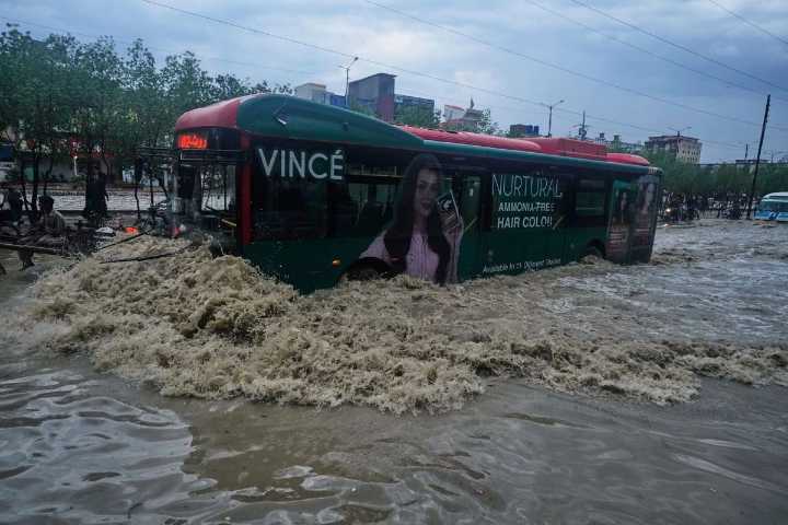 Al menos 393 muertos en Pakistán por lluvias monzónicas