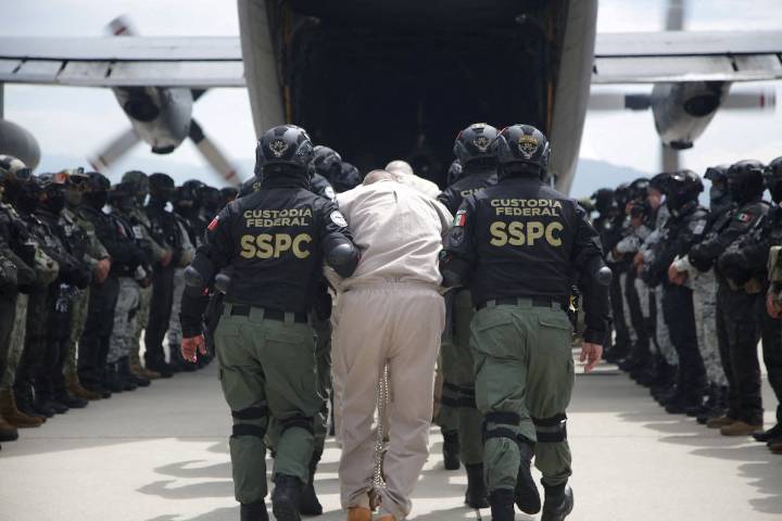 EE UU despliega 4.000 militares en aguas de América Latina y el Caribe para perseguir a los carteles, según la CNN