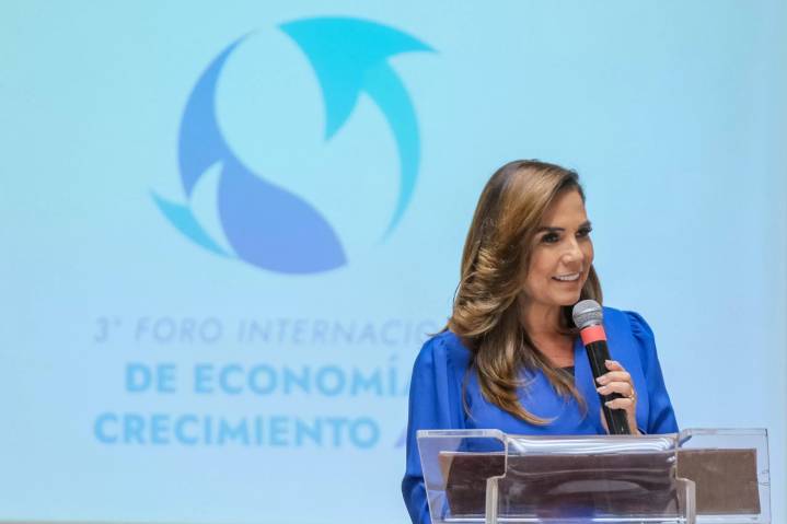 Quintana Roo impulsa la economía azul para proteger y regenerar la biodiversidad: Mara Lezama