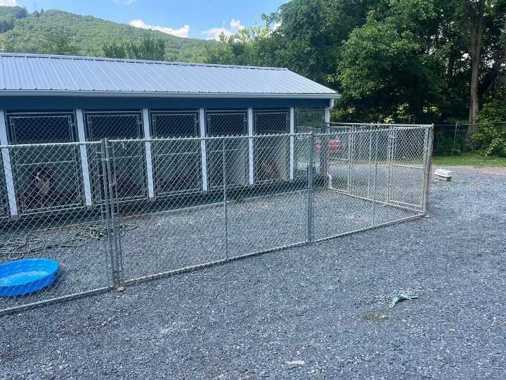 Ribbon Cutting Marks Official Opening of Summers County’s Kennels for Dogs