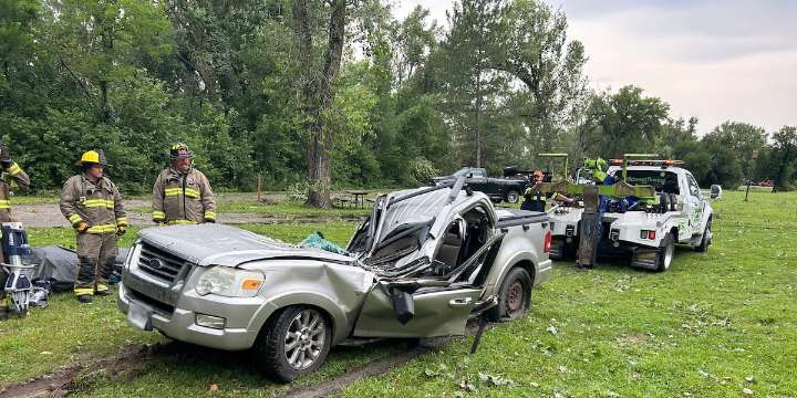 One dead, one critically hurt after large tree falls on vehicle at Waterloo recreation area