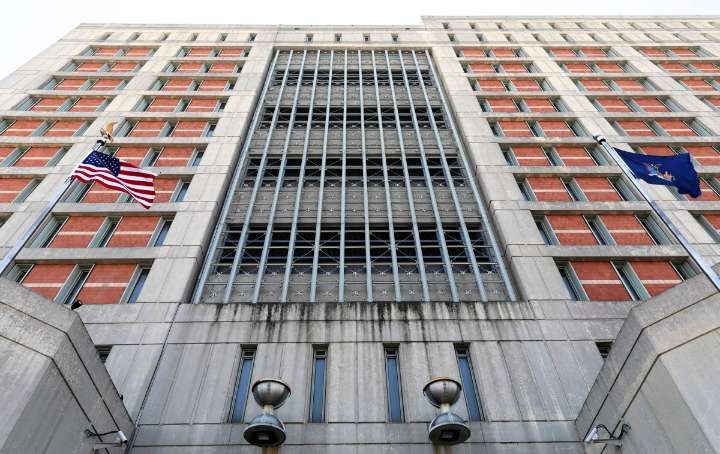 ICE niega a congresistas de Nueva York supervisión en prisión federal donde tiene a inmigrantes
